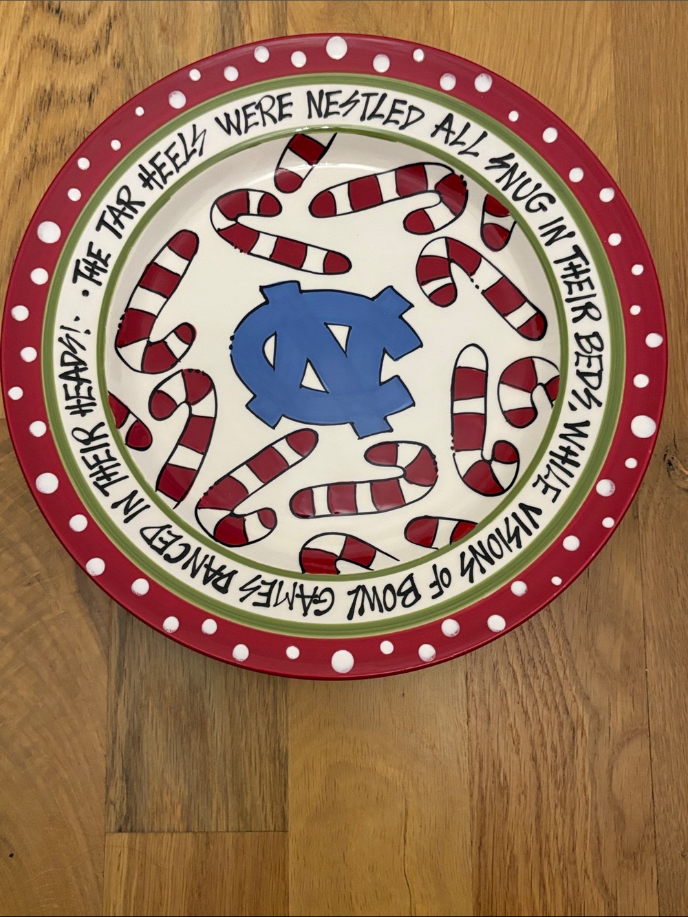 Magnolia Lane University of North Carolina Tar Heels holiday plate